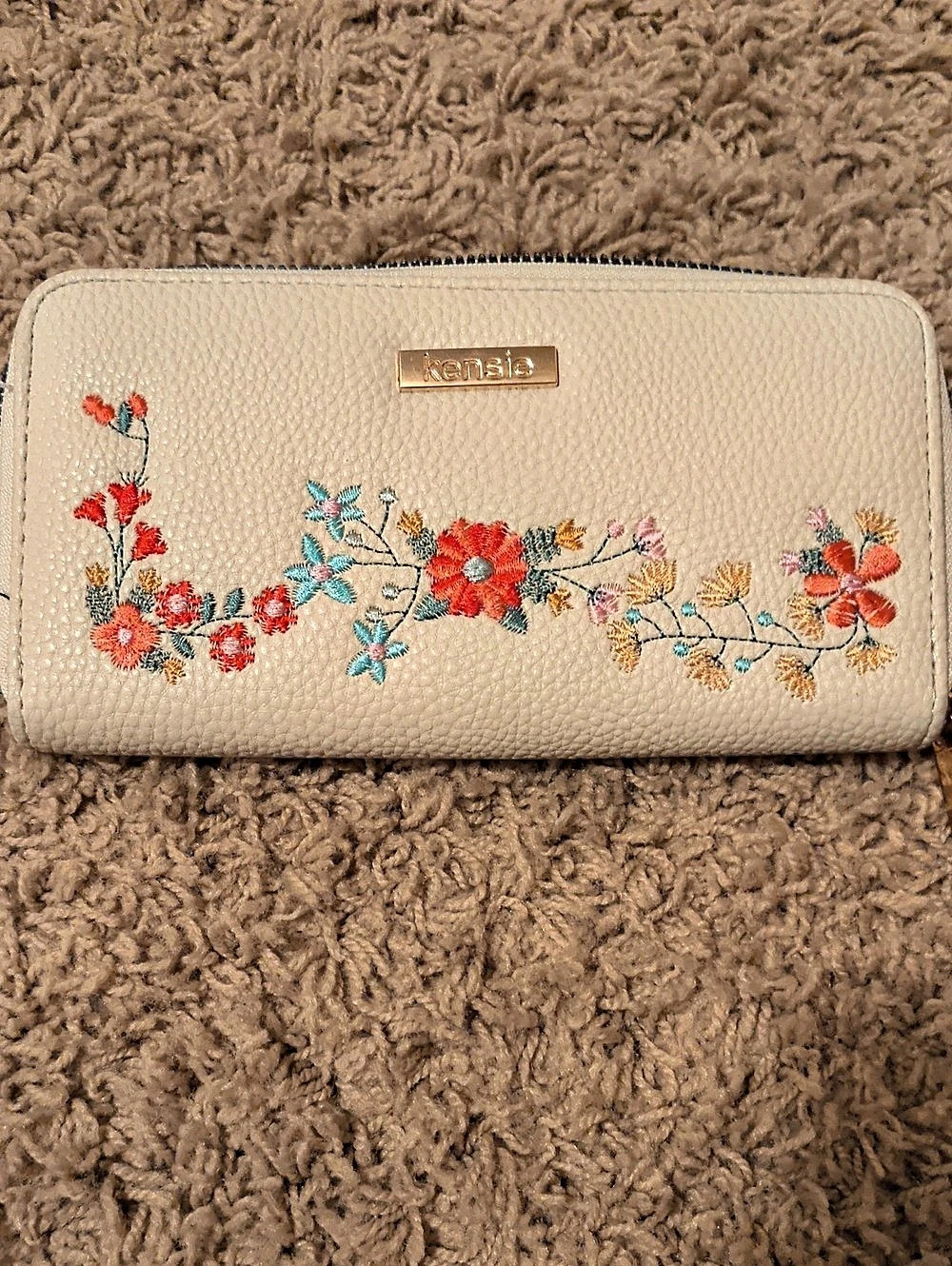 Kensie Floral Zip-Around Wallet in Cream